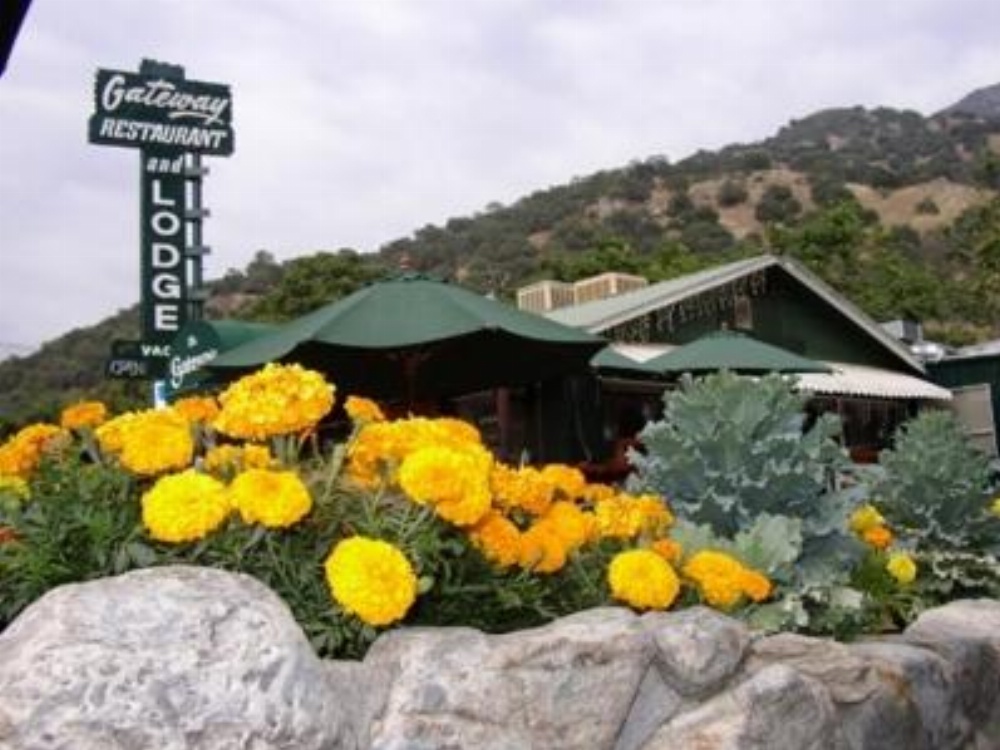 The Gateway Restaurant & Lodge Image 13