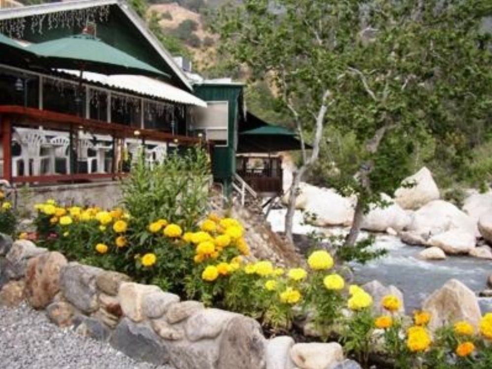The Gateway Restaurant & Lodge Image 29